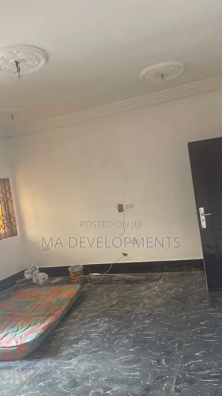 2bdrm Apartment in Madev Realty, Lapaz for rent