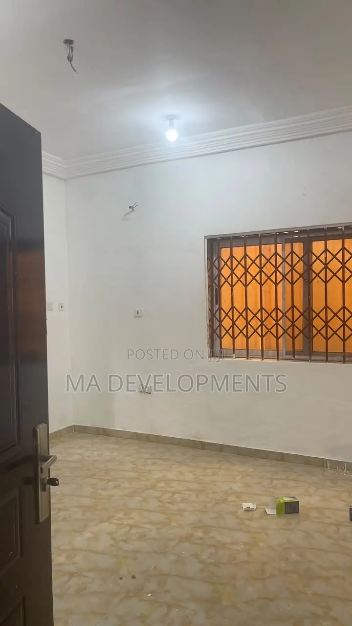 2bdrm Apartment in Madev Realty, Lapaz for rent