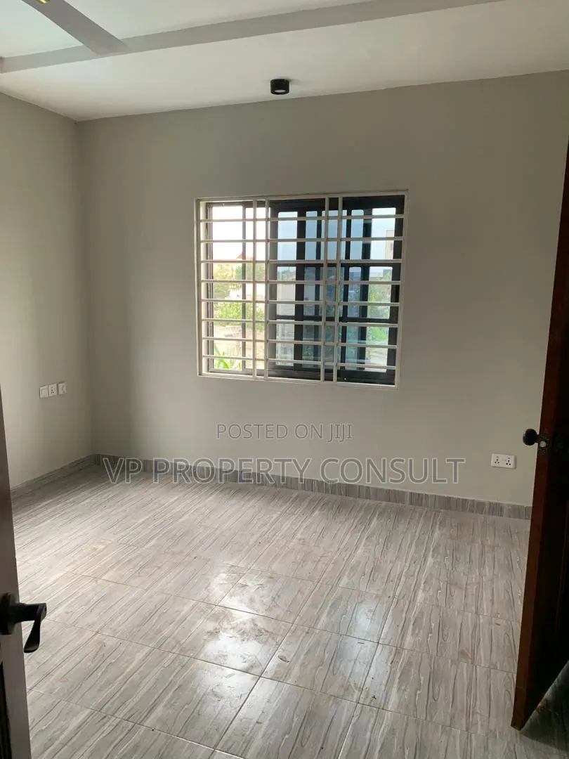 2bdrm Apartment in Baatsona Total for rent