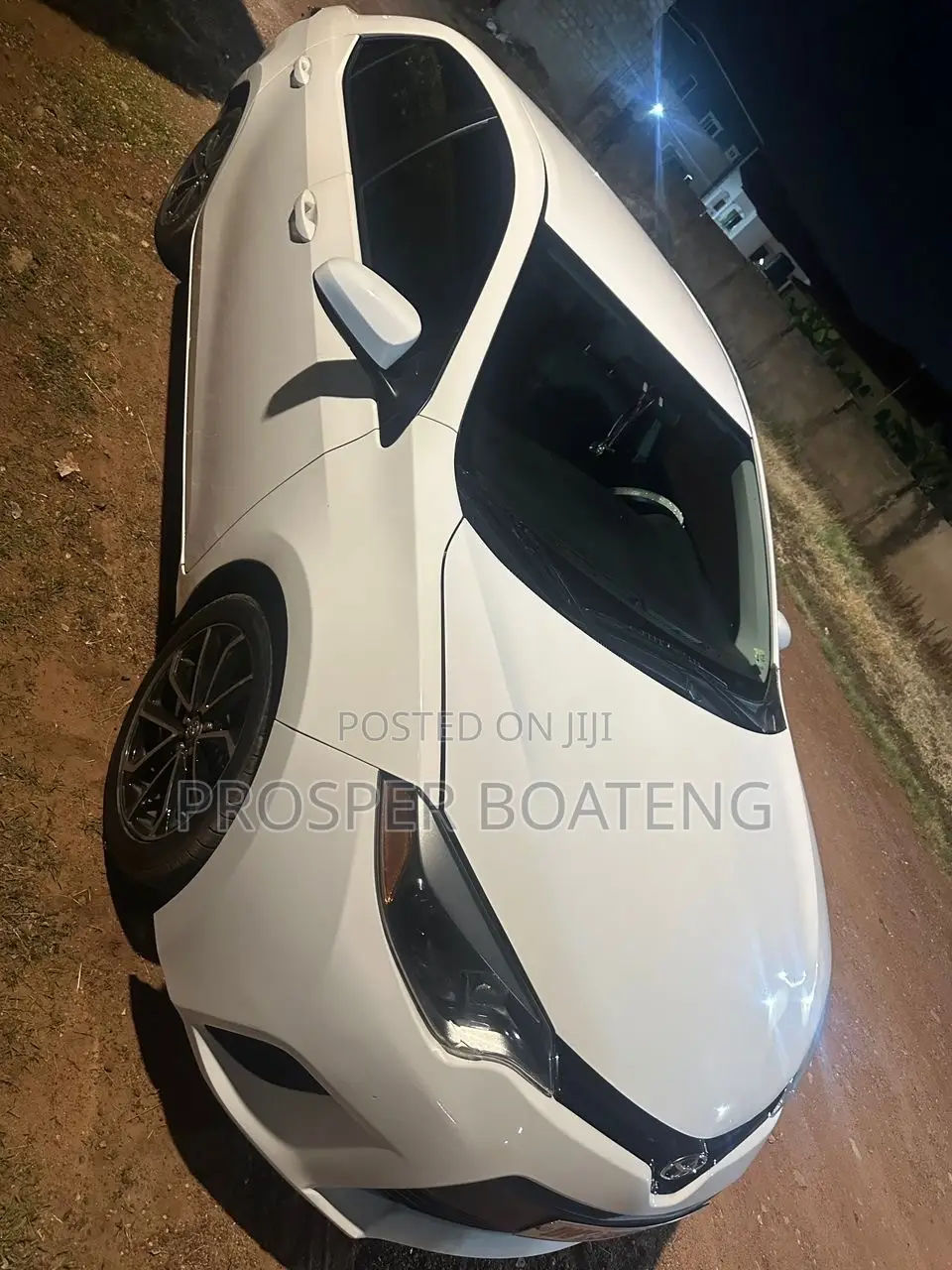 Toyota Corolla LE 4dr Sedan (1.8L 4cyl CVT) 2016 White
