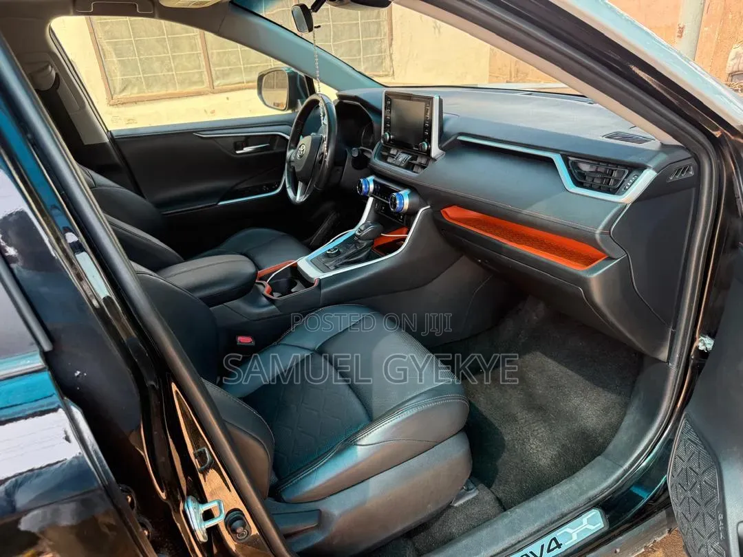 Toyota RAV4 Limited AWD 2023 Black