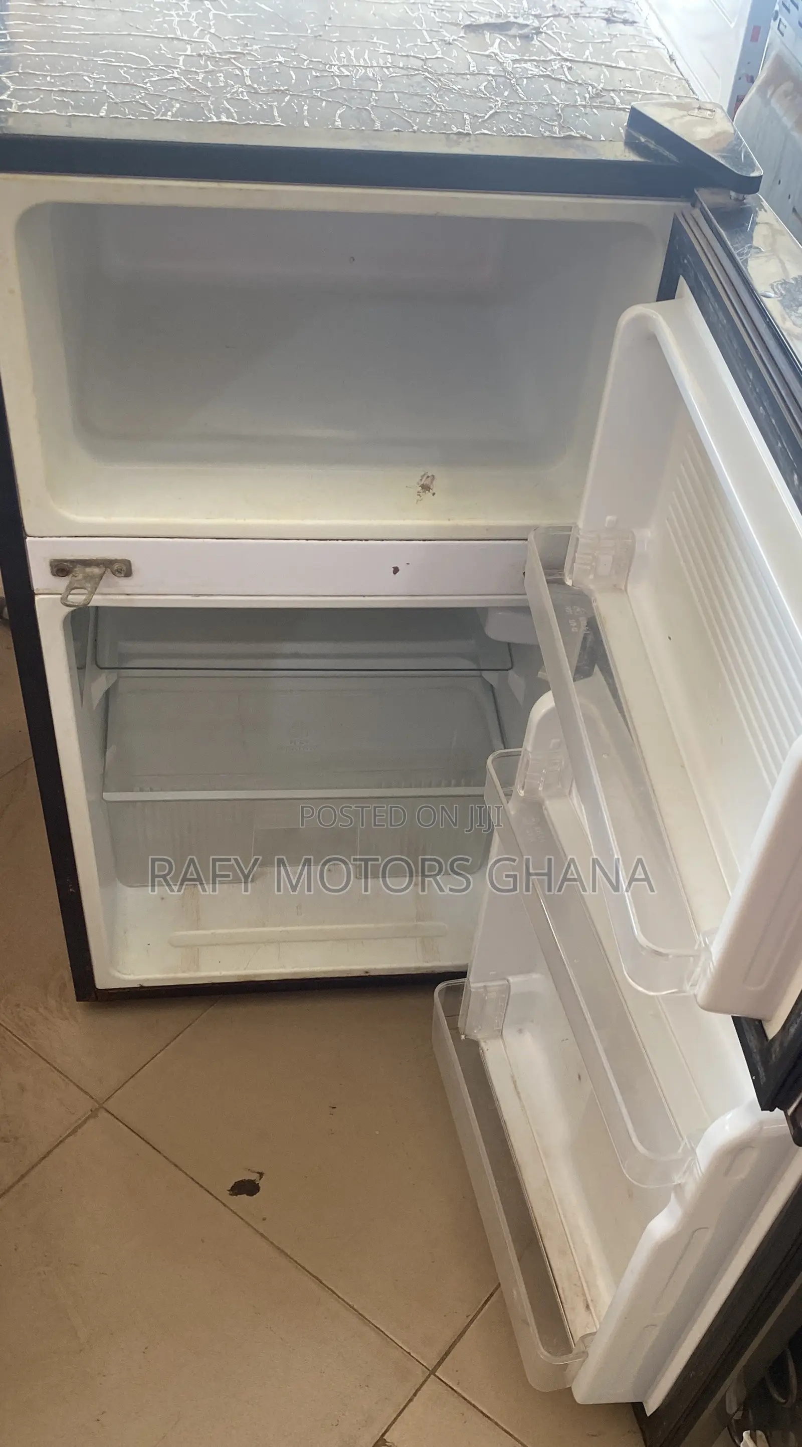 Midea Table Top Refrigerator