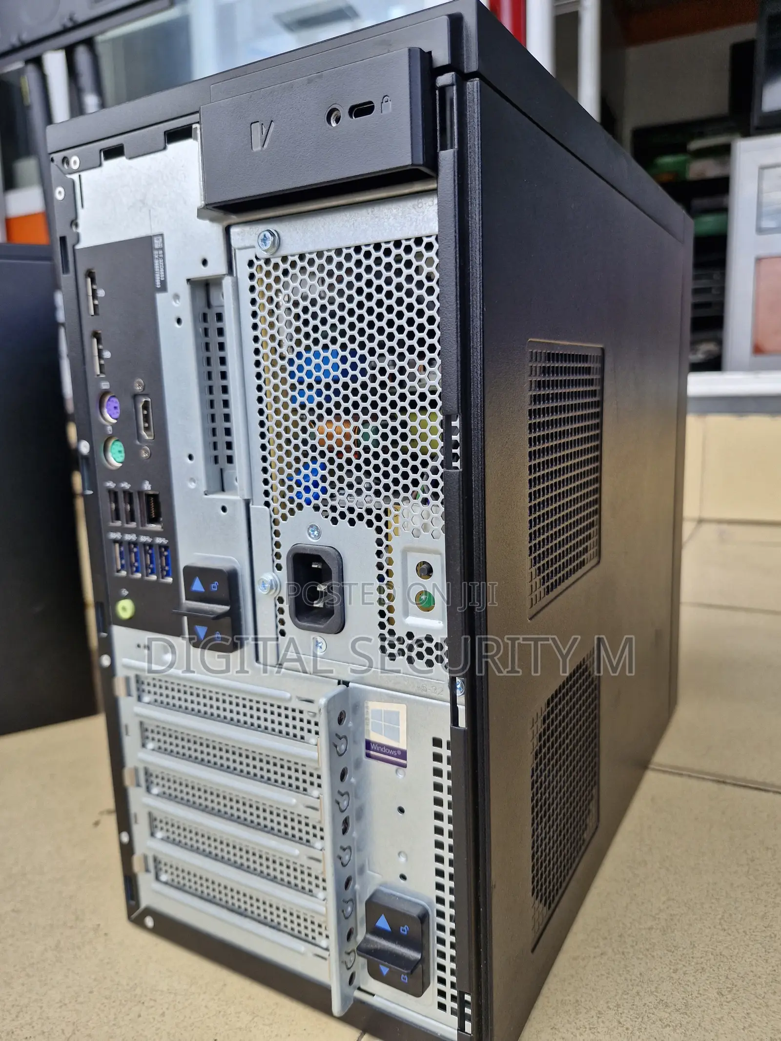 Desktop Computer Dell Precision 3000 16GB Intel Core i7 SSD 256GB