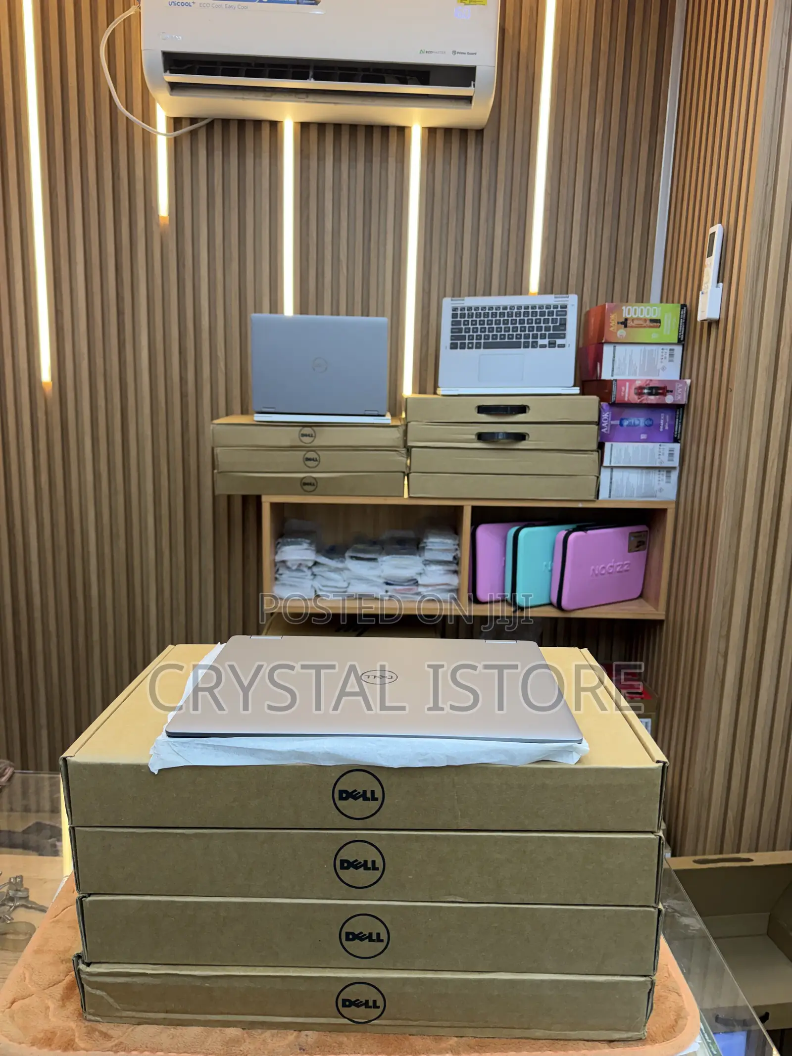 New Laptop Dell Latitude 3390 8GB Intel Core i5 SSD 256GB