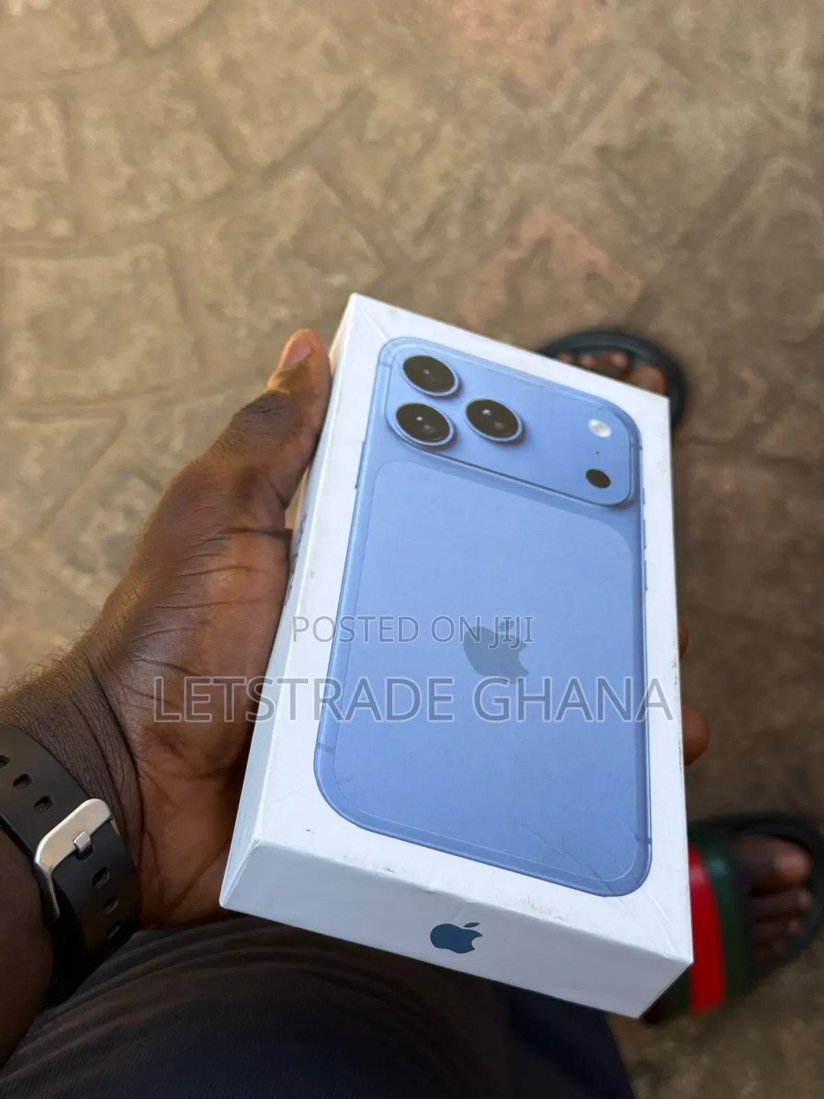 New Apple iPhone 18 Pro Max 1 TB Blue