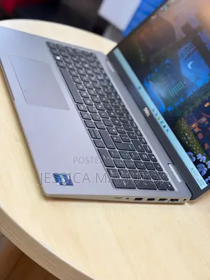 Laptop Dell Precision 3580 32GB Intel Core i7 SSD 1T