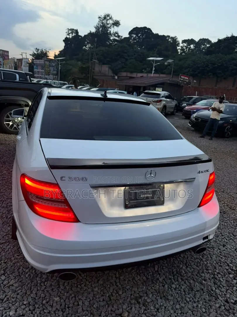 Mercedes-Benz C300 2014 White