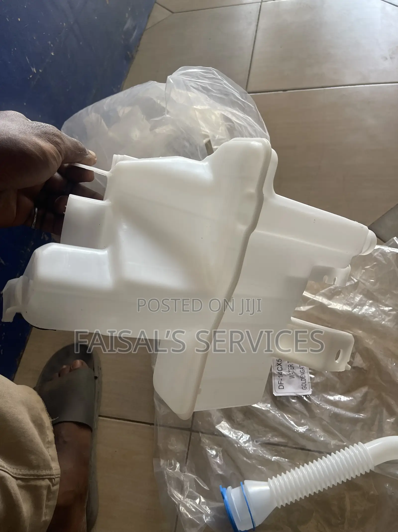Mazda3 2019 2020 Wiper Bottle
