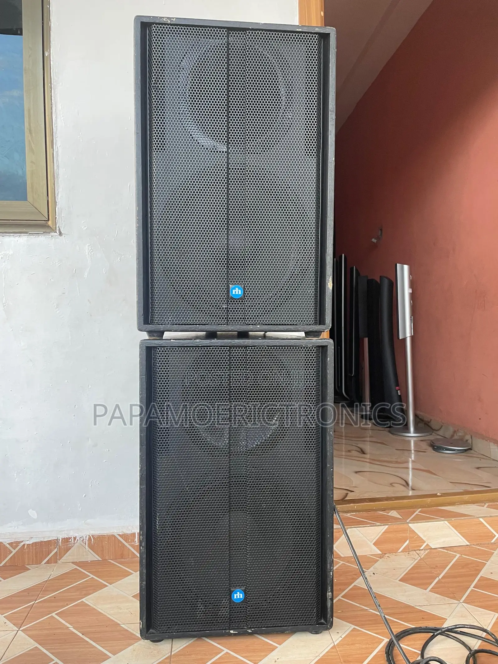 Renkus Heinz RFX-151t-E-Way 15" + 1" Loudspeaker Systems