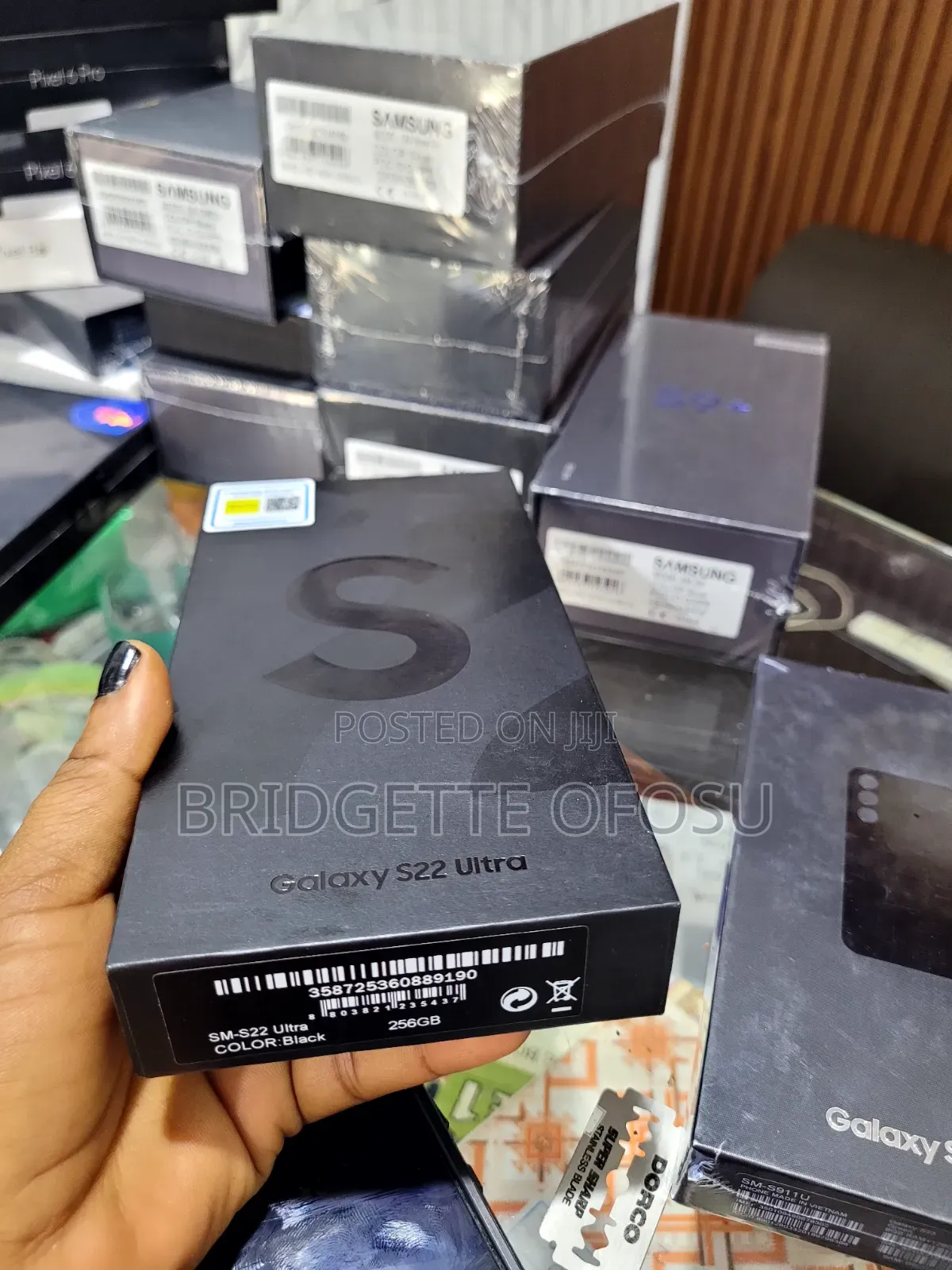 New Samsung Galaxy S22 Ultra 128 GB Black