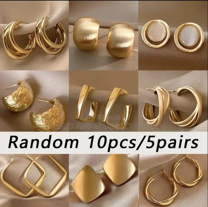 Ladies Golden Earring Set
