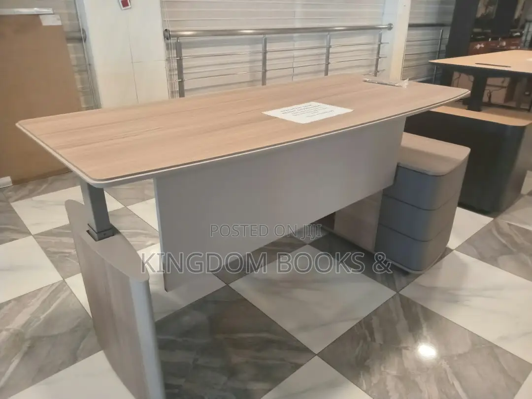 Executive Desk Height Adjustable