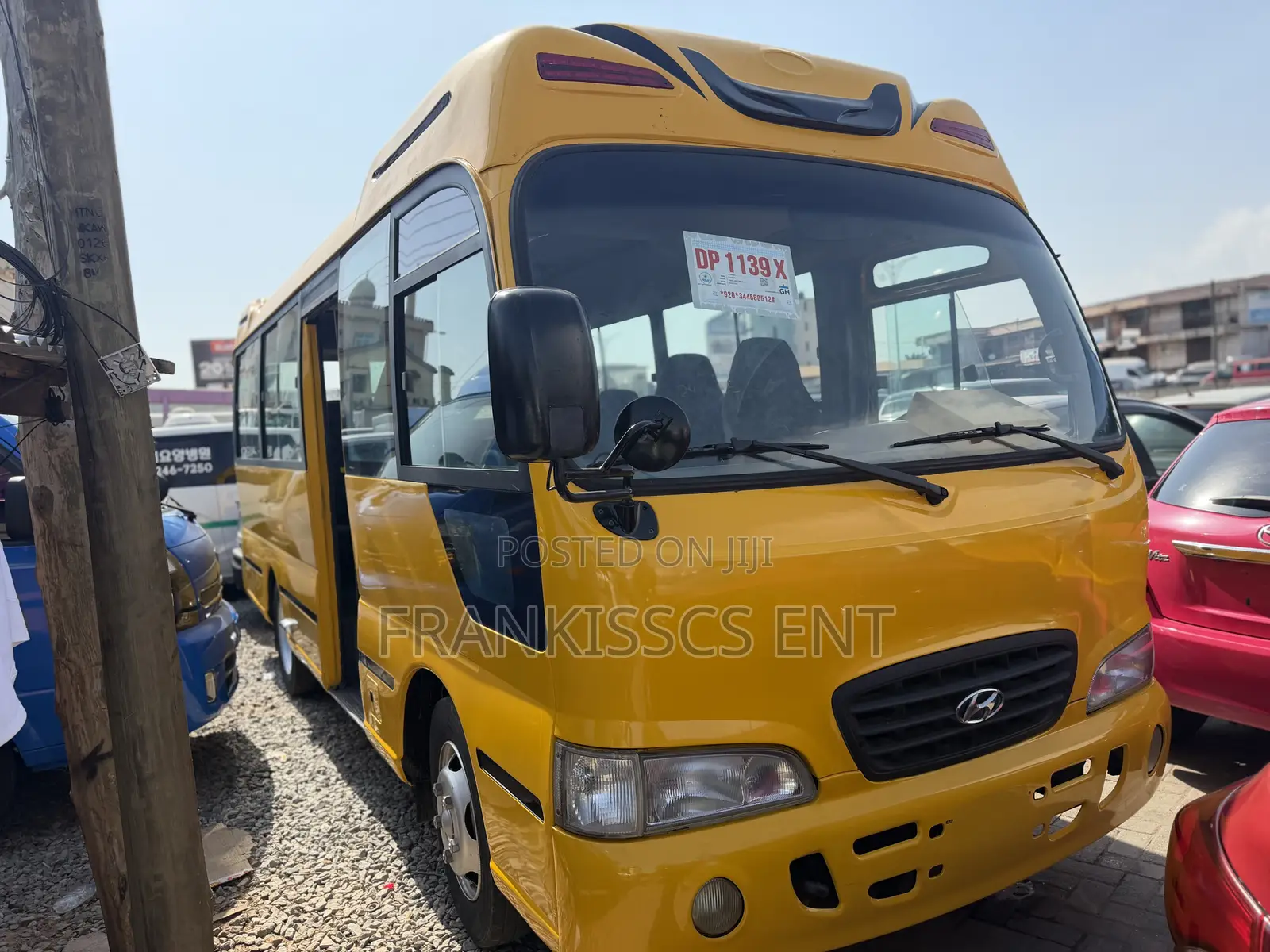 Hyundai County 2015 Yellow