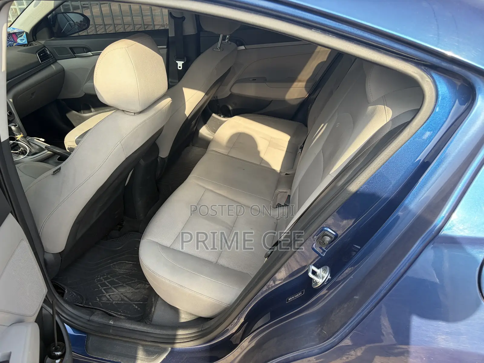 Hyundai Elantra 2018 Blue