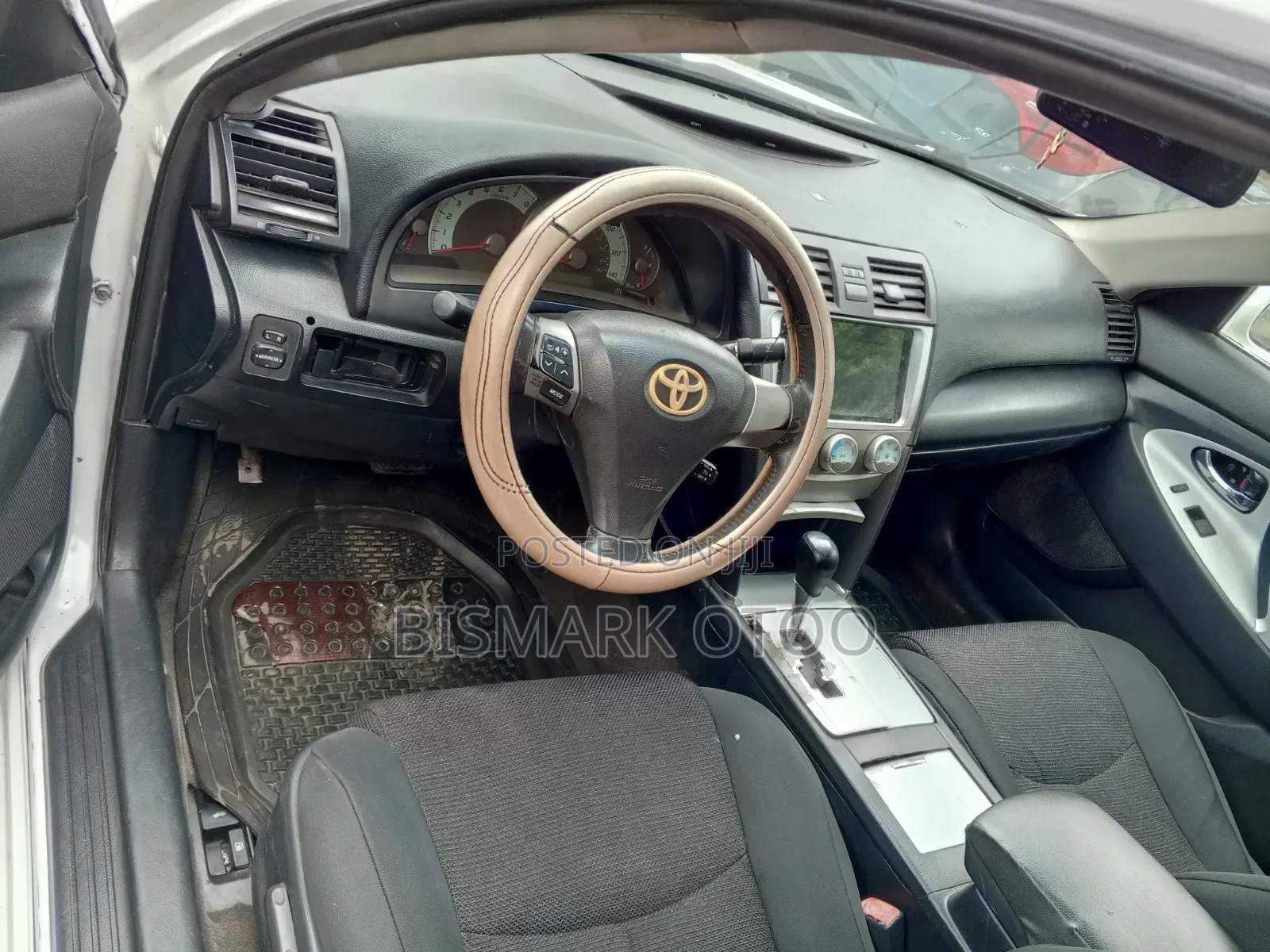 Toyota Camry SE 4dr Sedan (2.5L 4cyl 6AM) 2010 White