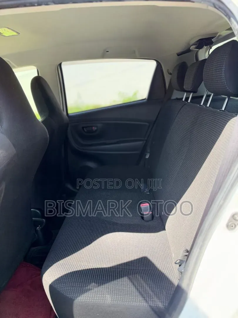 Toyota Vitz 1.3 AWD 3dr 2015 White