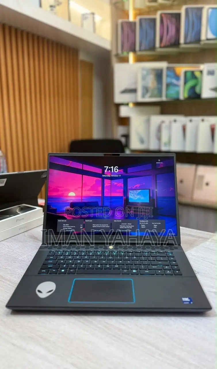 Laptop Alienware M16 R2 16GB Intel Core Ultra 9 SSD 1T