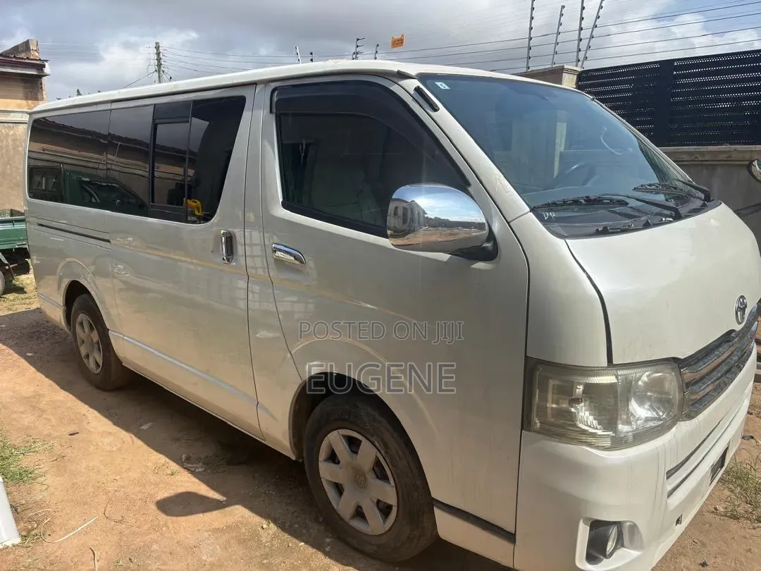 Toyota Fun Cargo 2012 White