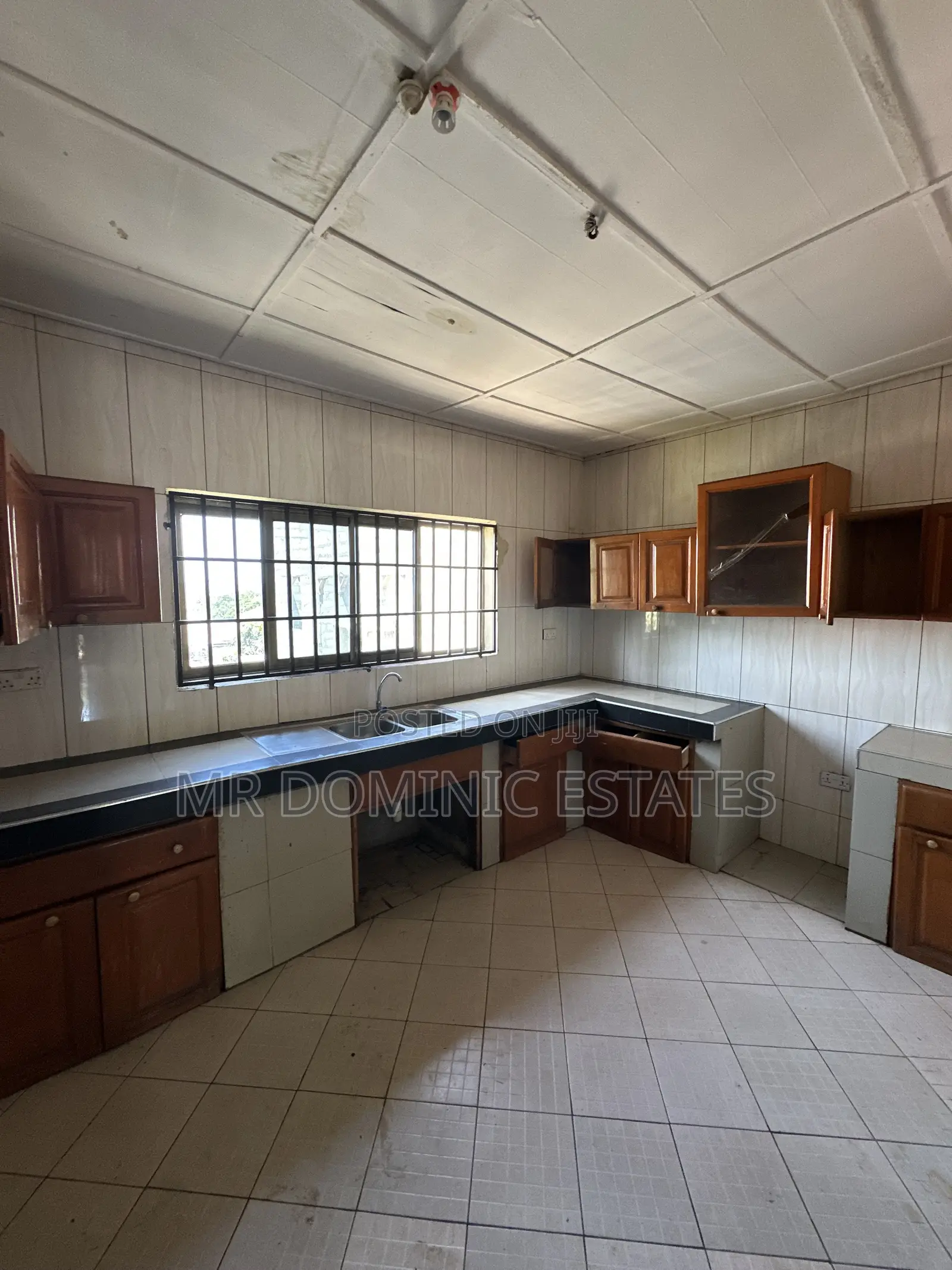 2bdrm Apartment in Mr Dominic Estates, West Hills Mall Area for rent