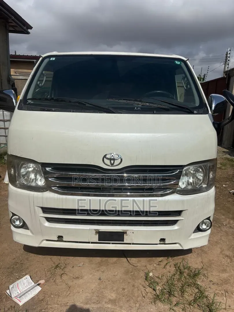 Toyota Fun Cargo 2012 White