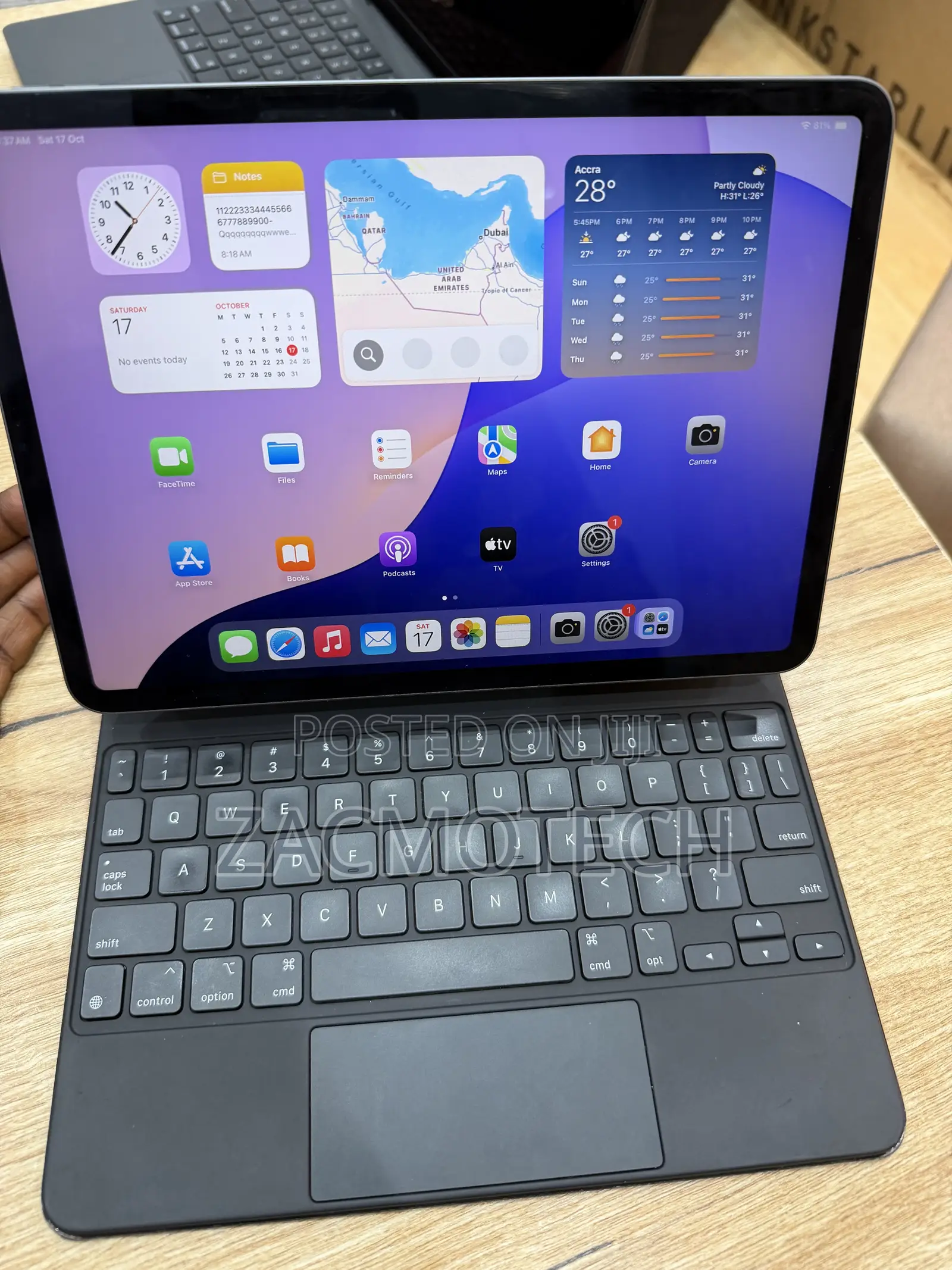 Apple iPad Pro (2022) 256 GB Gray