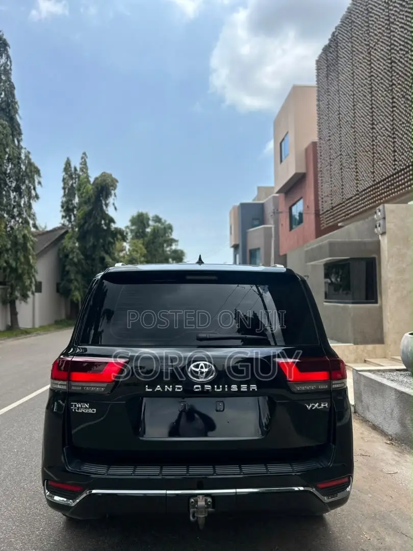 Toyota Land Cruiser 2023 Black