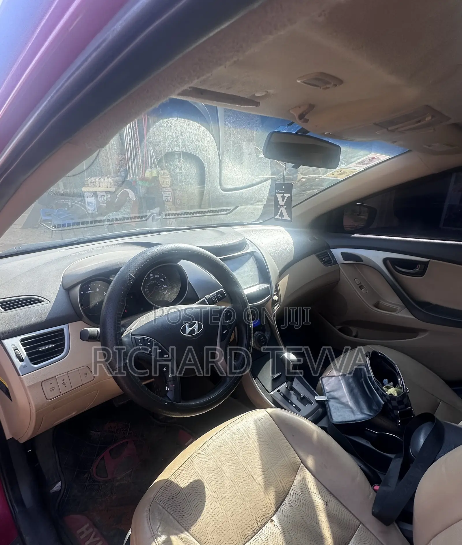 Hyundai Elantra Limited Sedan FWD (1.8L 4cyl 6A) 2013 Red