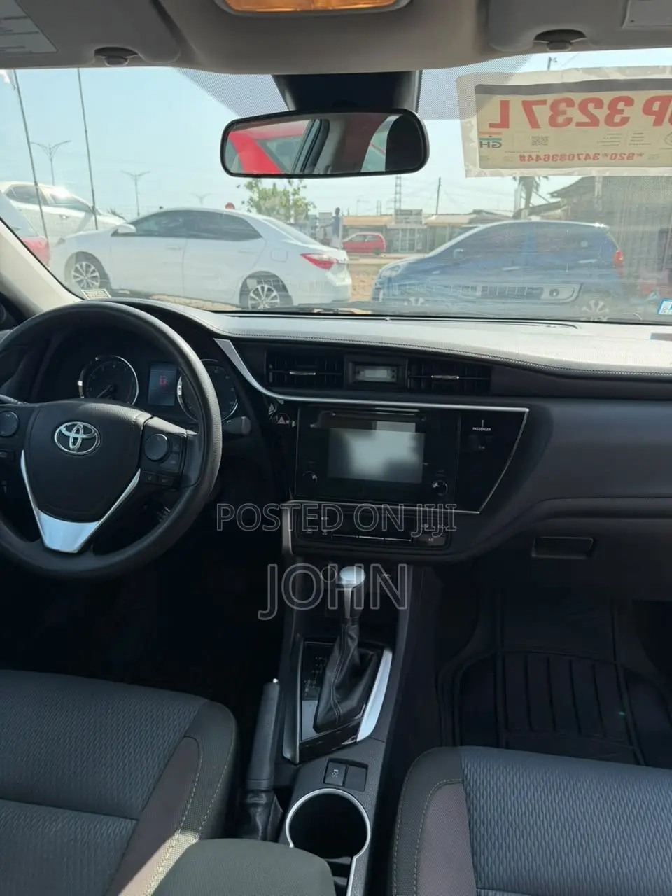 Toyota Corolla LE ECO 4dr Sedan (1.8L 4cyl CVT) 2017 Gray