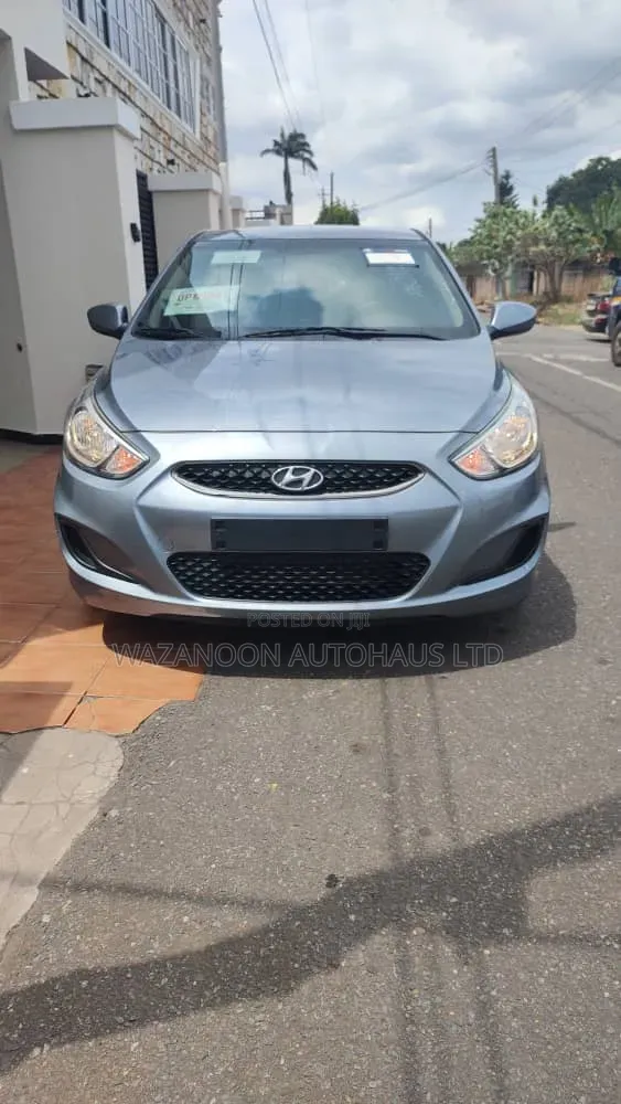 Hyundai Accent SE 2018 Gray