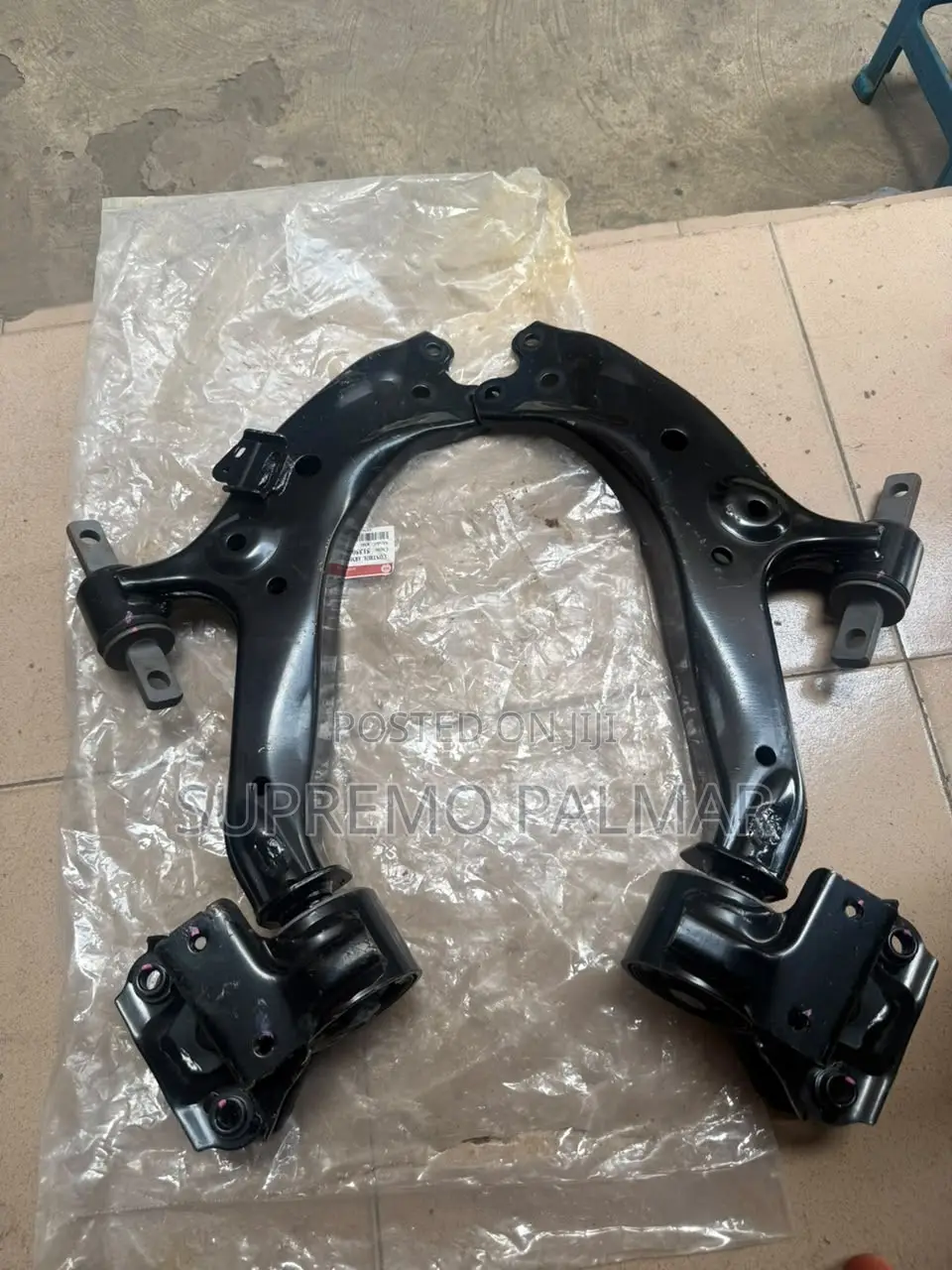 Front Lower Control Arms 2012–2016 – Left & Right Suspension Arm Set