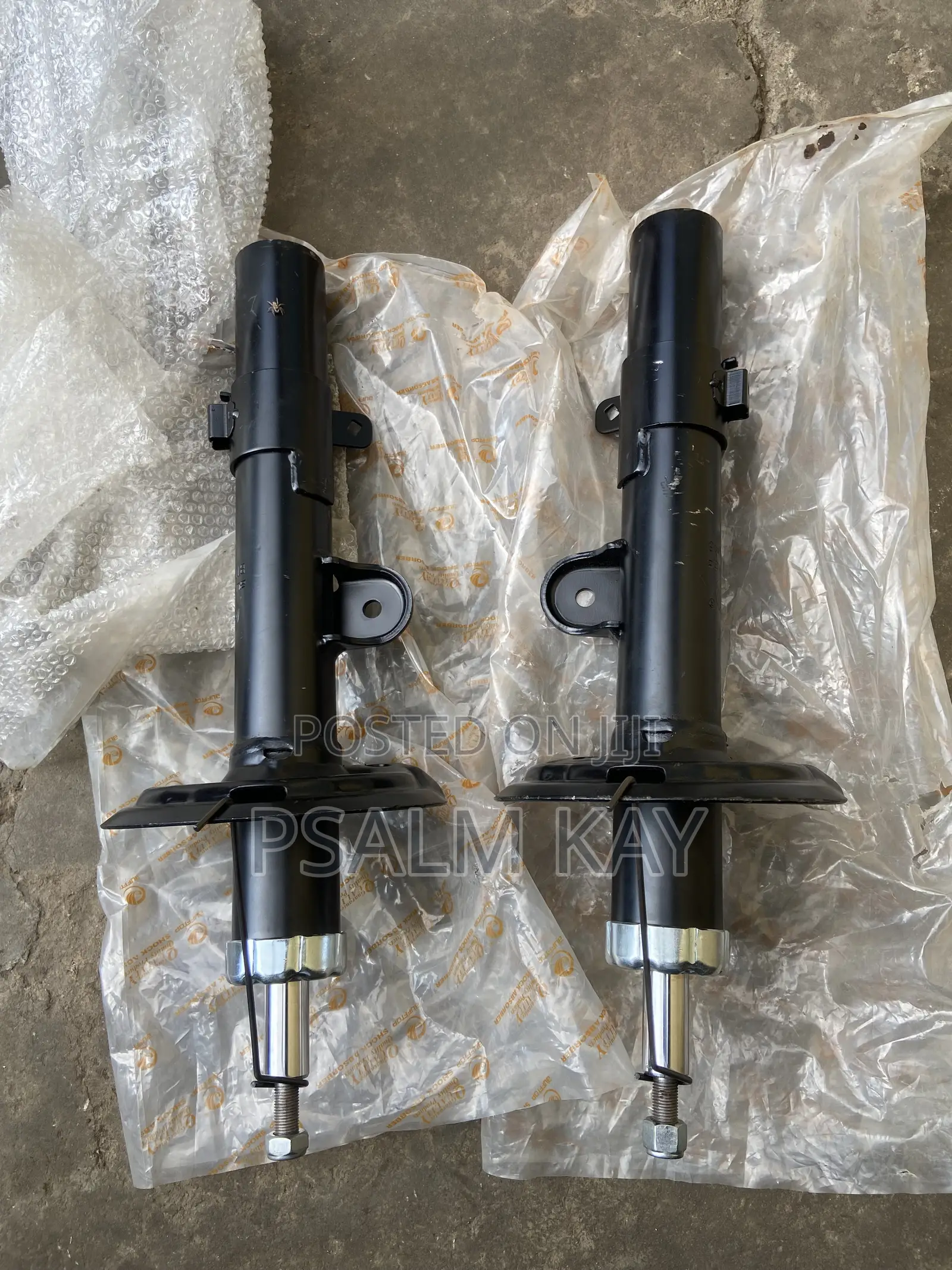 HR-V /HRV 2017,2018,2019,2020,2021 Front Shocks Brand New