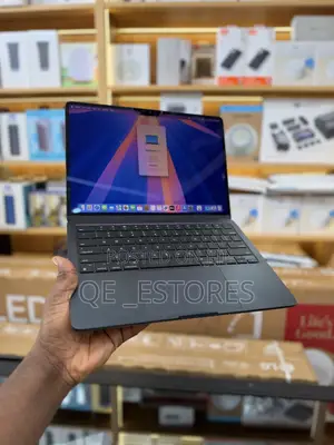 Laptop Apple MacBook Air 2023 M2 16GB Apple M2 SSD 256GB