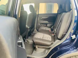 Mitsubishi Outlander SE FWD 2018 Blue