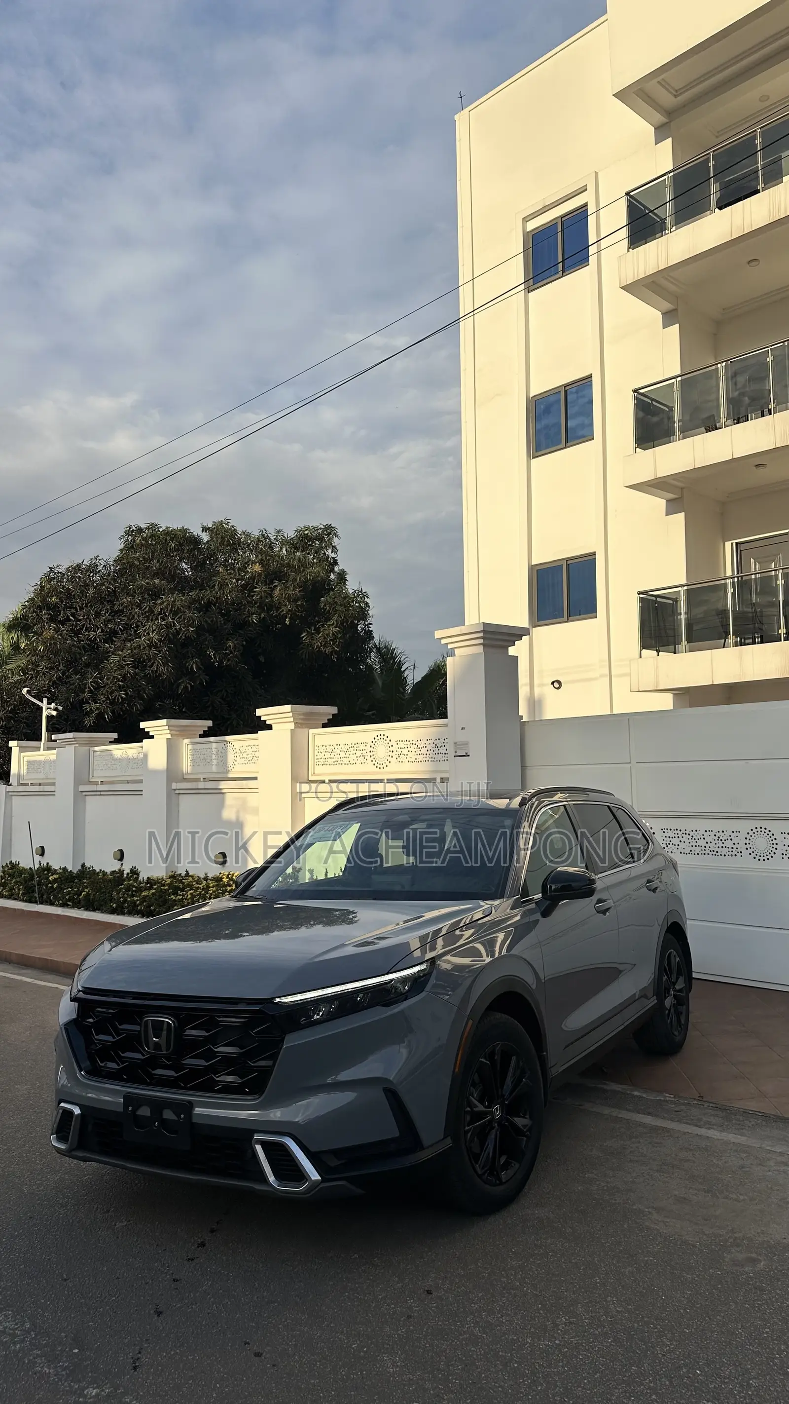 Honda CR-V Sport Touring Hybrid AWD 2026 Gray