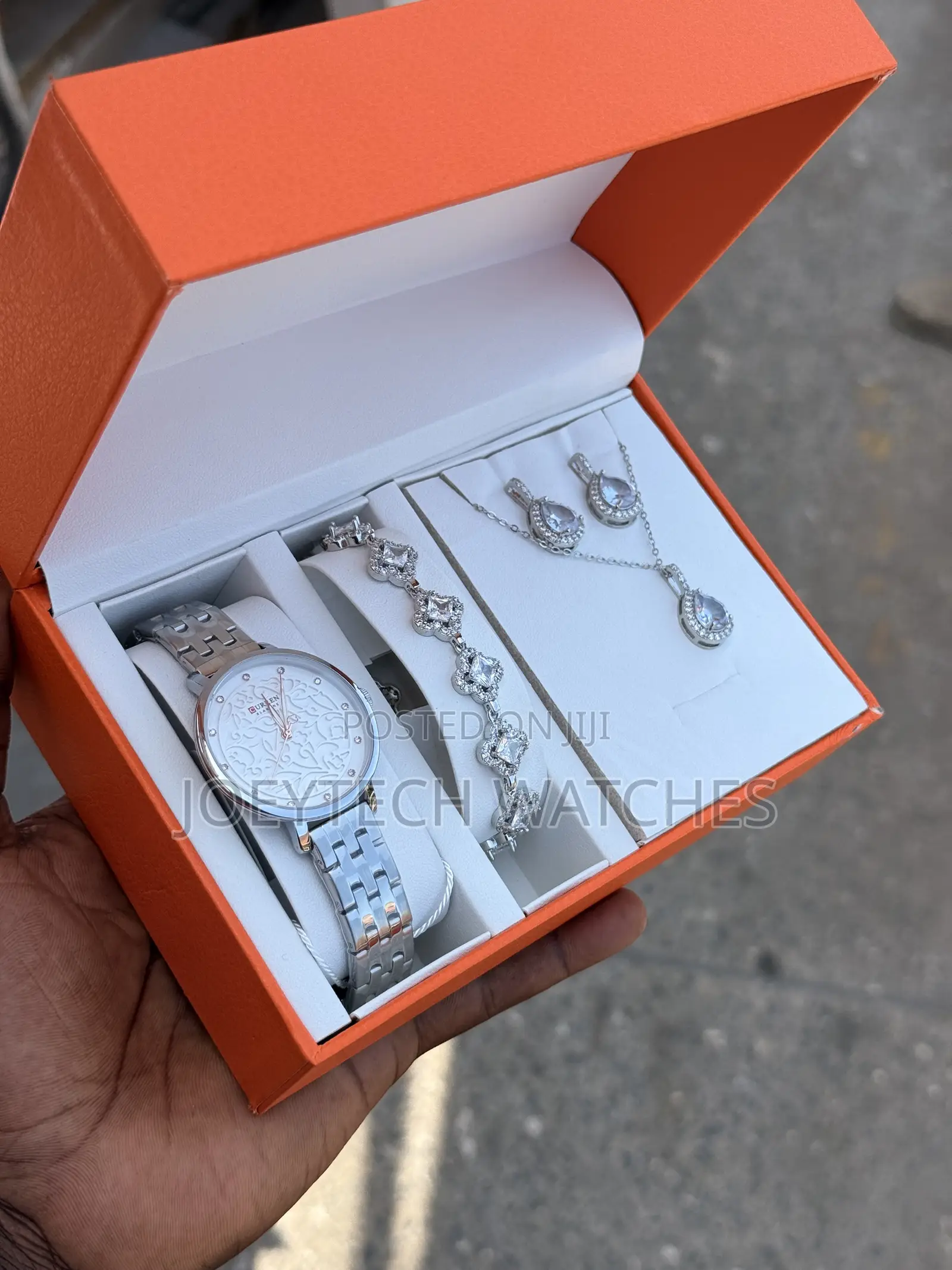 Latest Ladies Watch Sets
