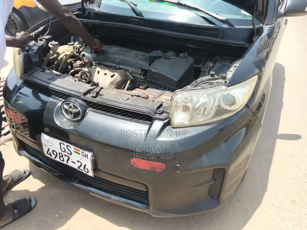 Toyota Raum 2010 Black