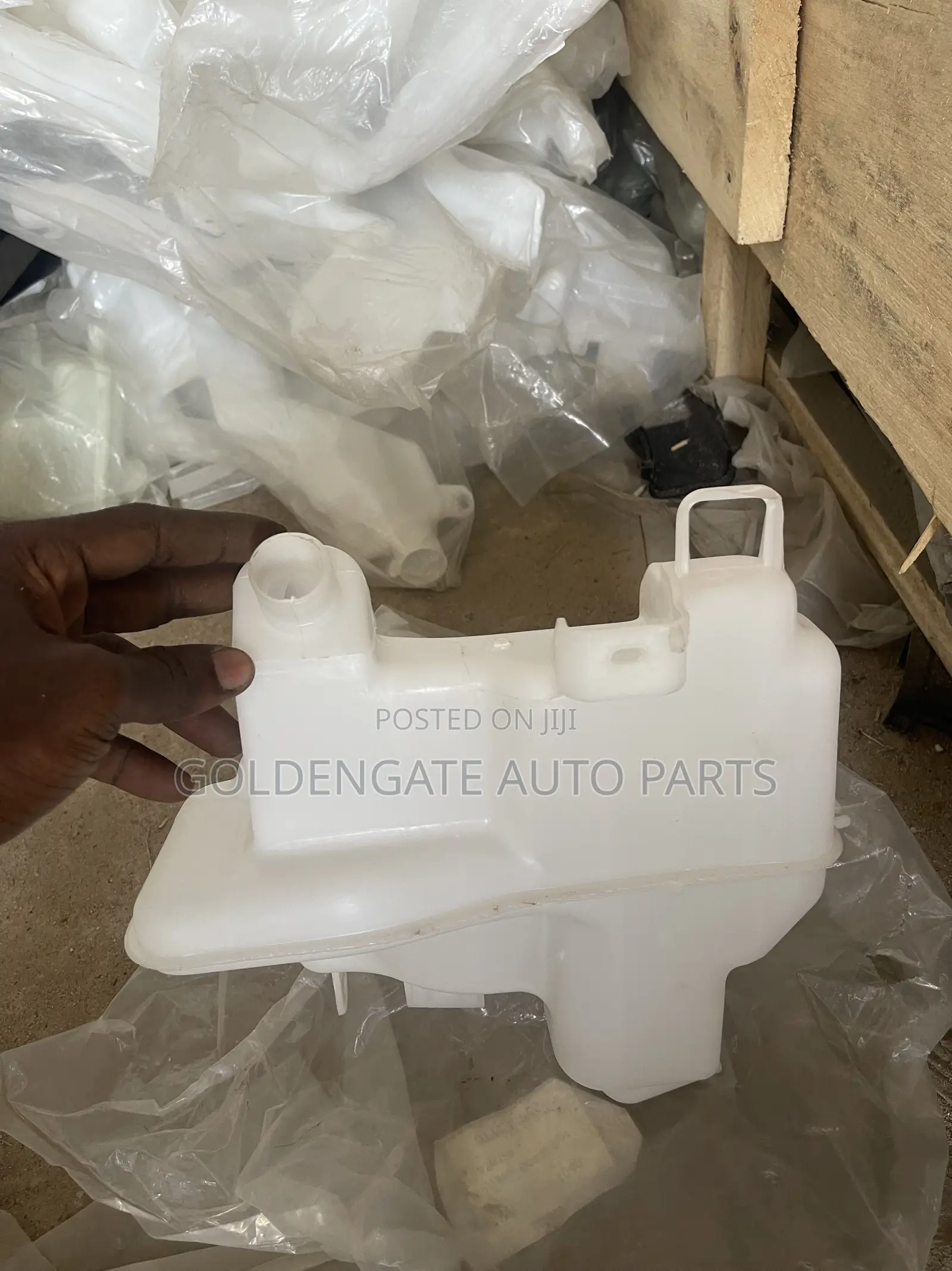 Mazda6 2019 2020 Wiper Bottle