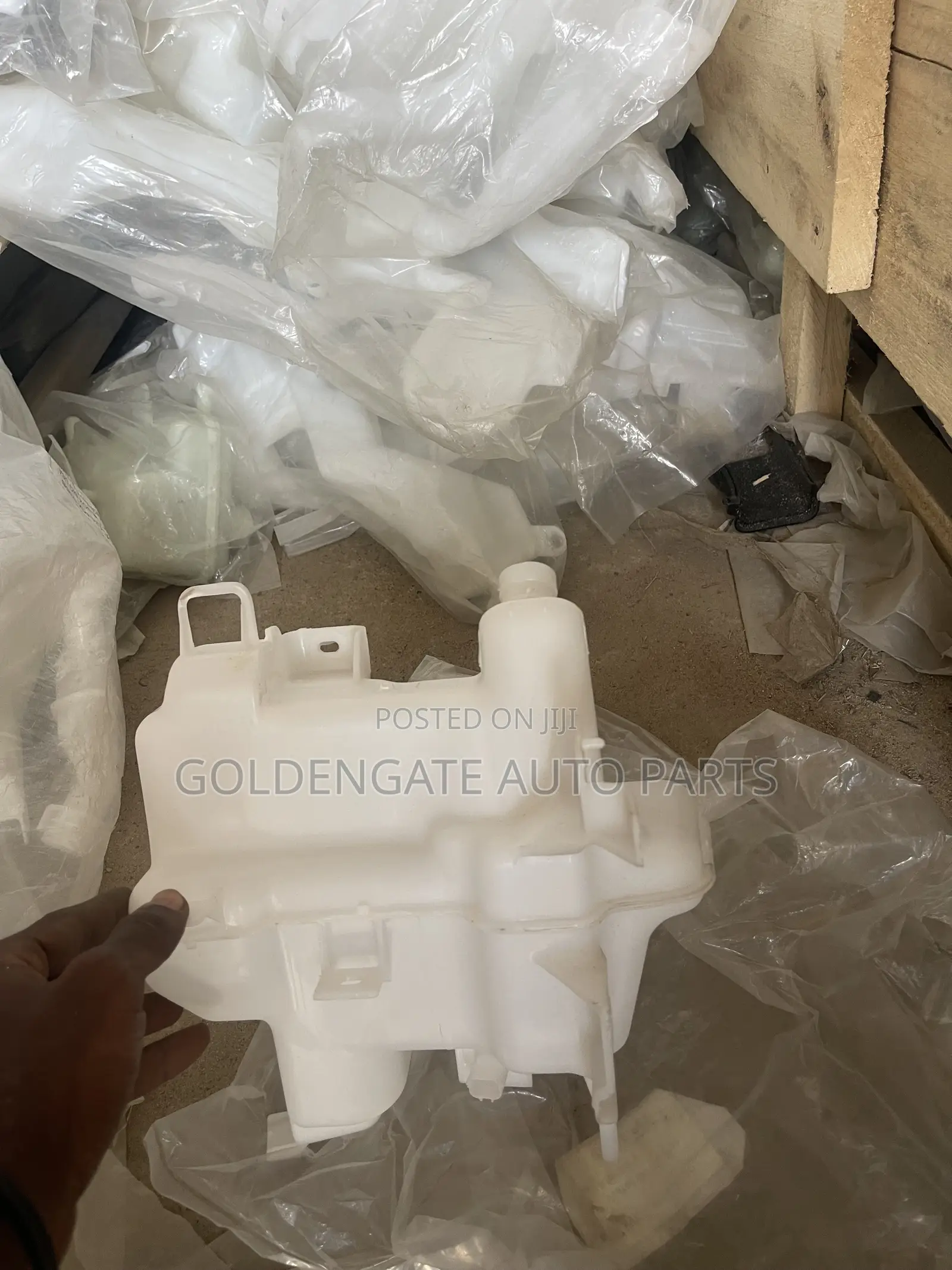 Mazda6 2019 2020 Wiper Bottle