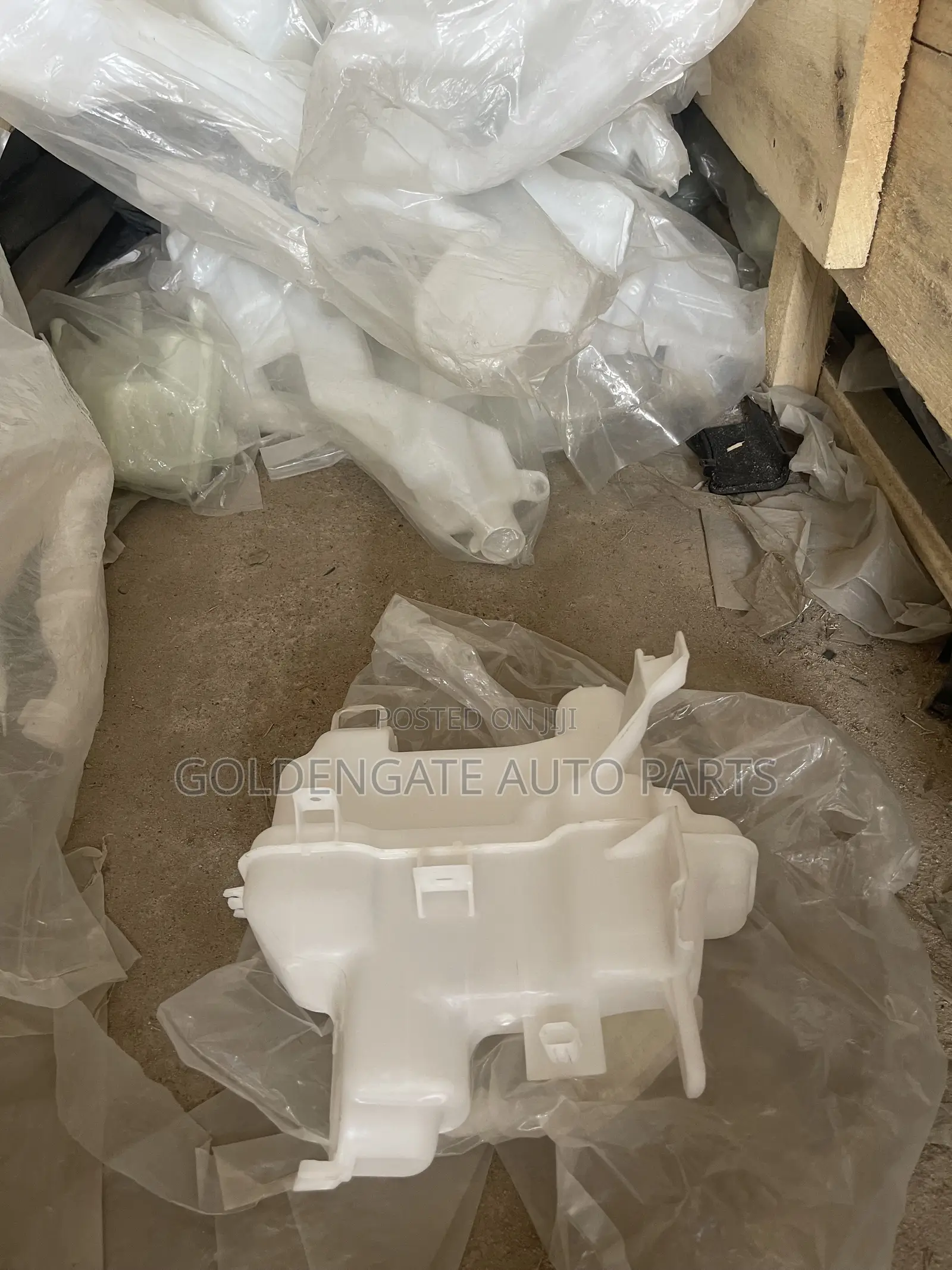 Mazda6 2019 2020 Wiper Bottle
