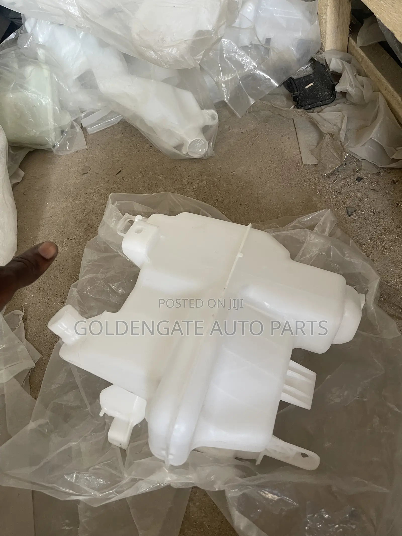Mazda6 2019 2020 Wiper Bottle