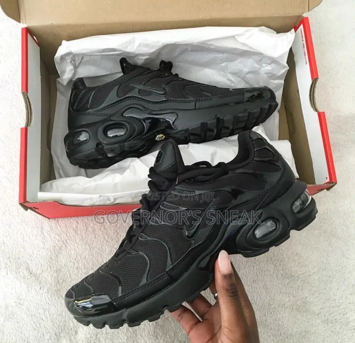 Nike TN “Black"