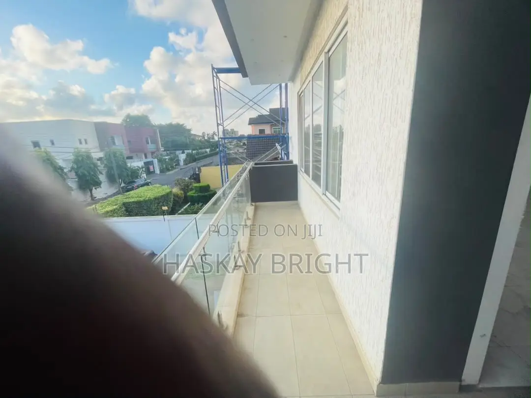 2bdrm Apartment in Abelemkpe for rent