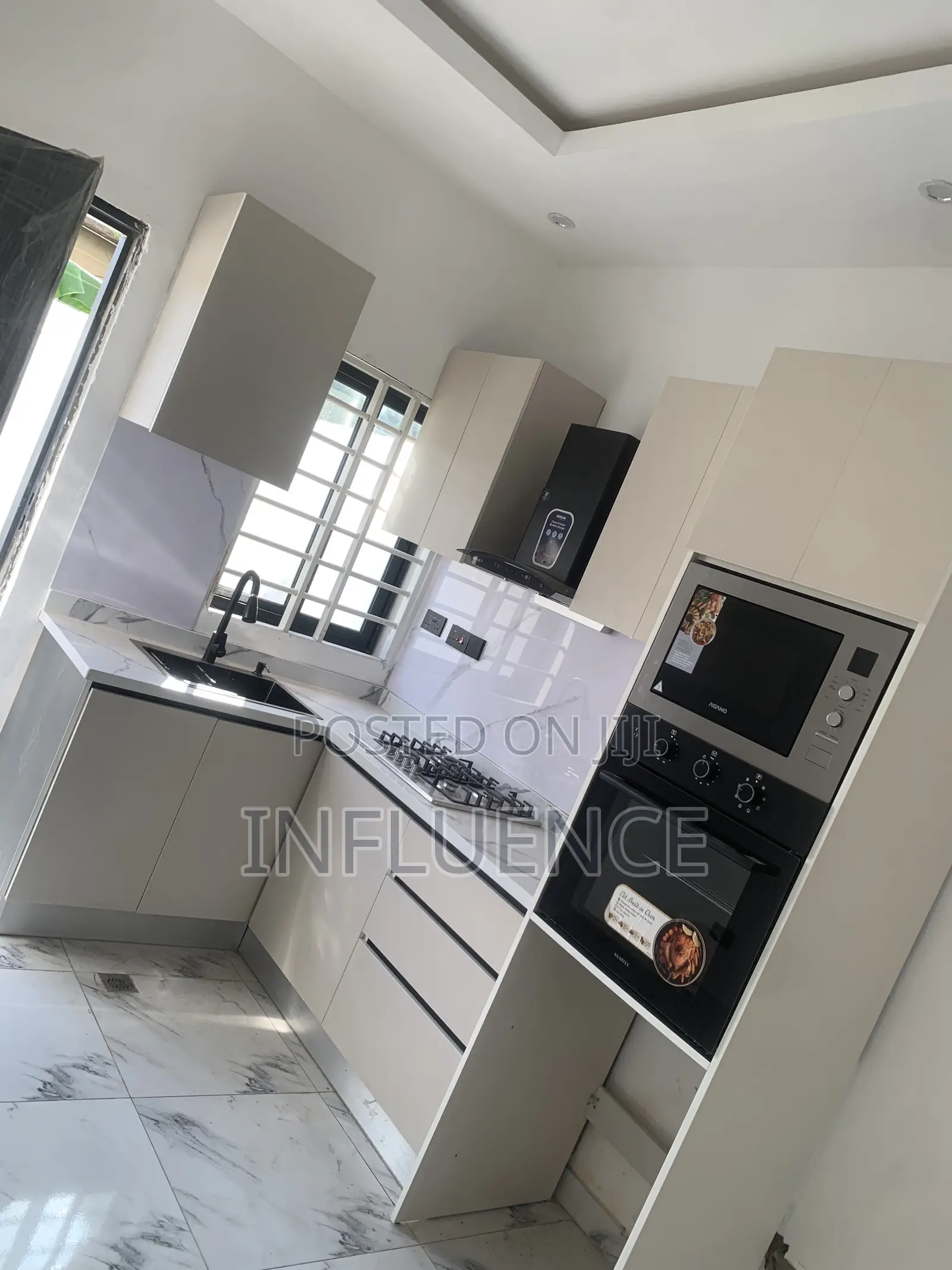 2bdrm House in School Junction, East Legon for sale