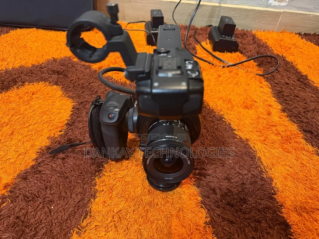 Canon C100 Video Camera With 10-18mm Lens
