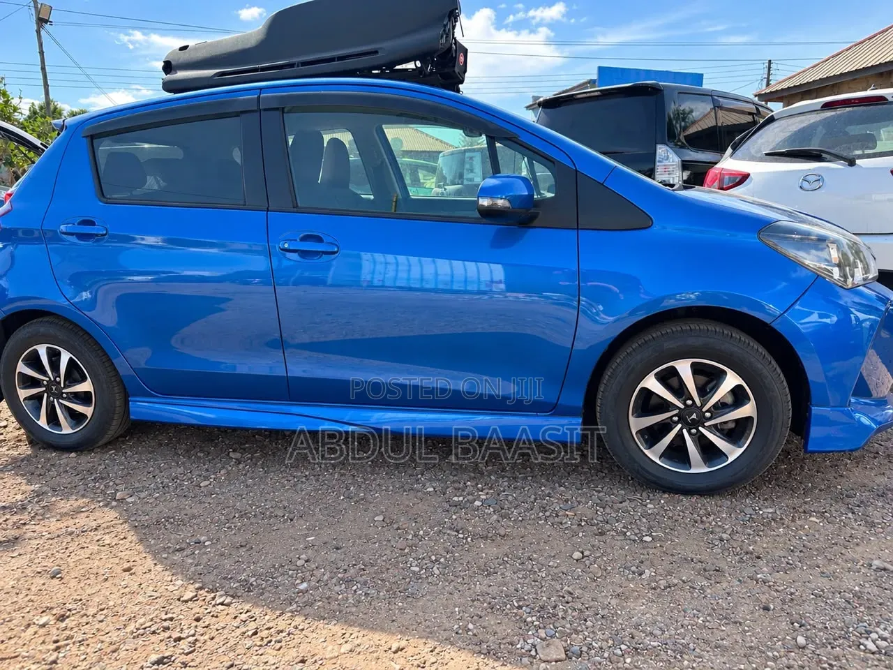 Toyota Vitz 1.3 FWD 5dr 2016 Blue