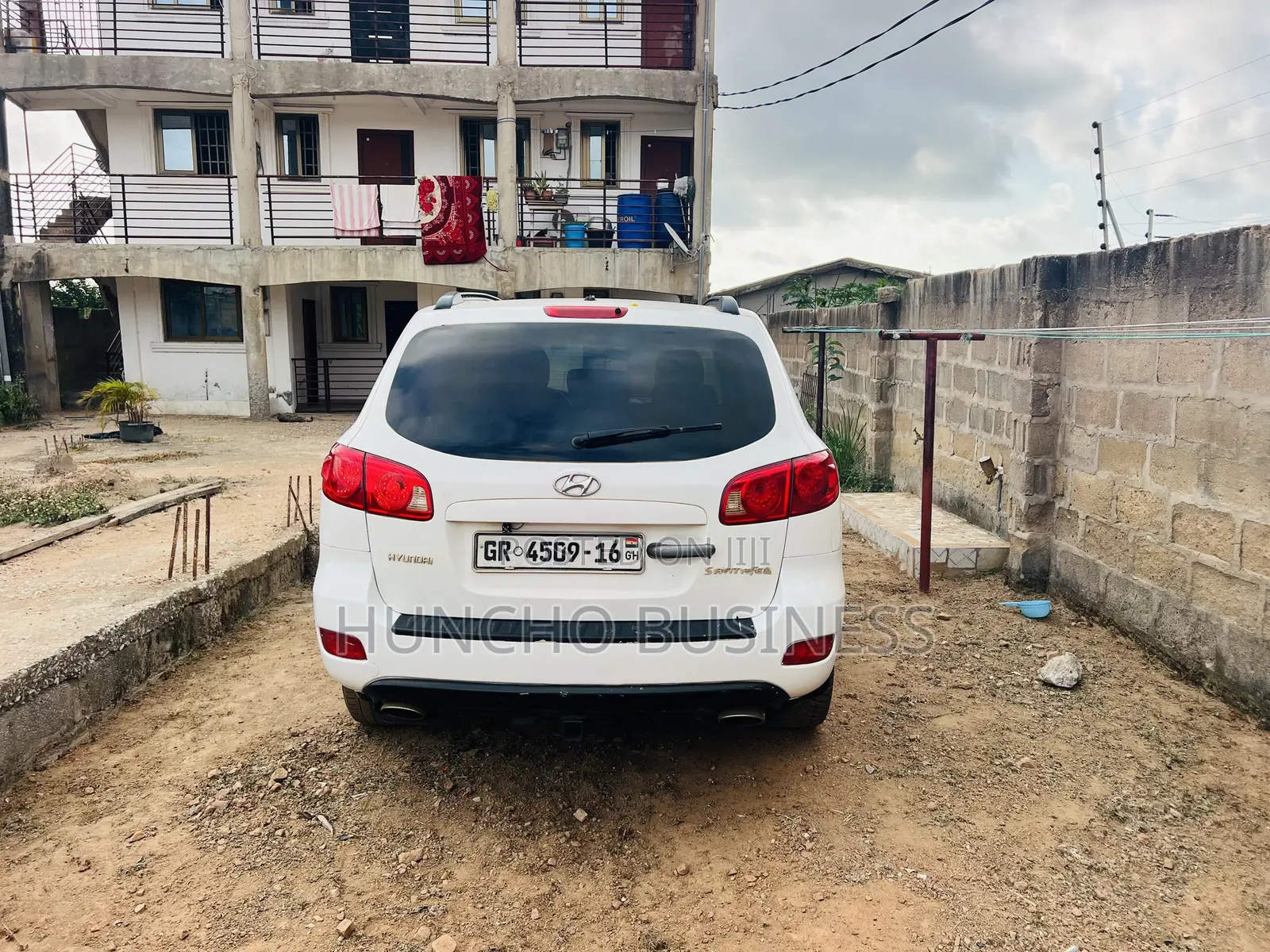 Hyundai Santa Fe 2012 White
