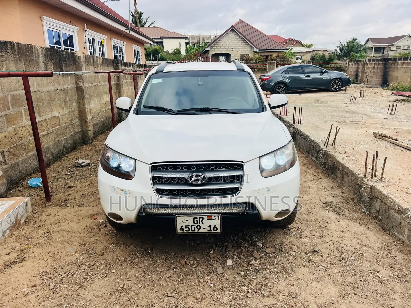 Hyundai Santa Fe 2012 White