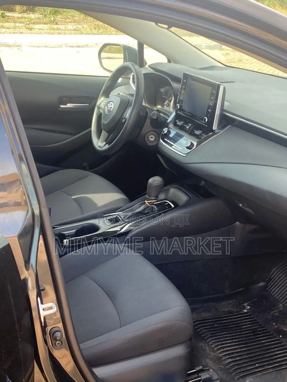 Toyota Corolla LE 2021 Black