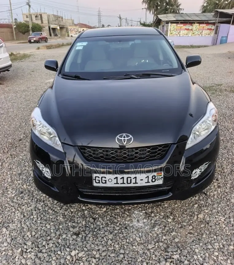 Toyota Matrix Hatchback FWD (1.8L 4cyl 5M) 2010 Black