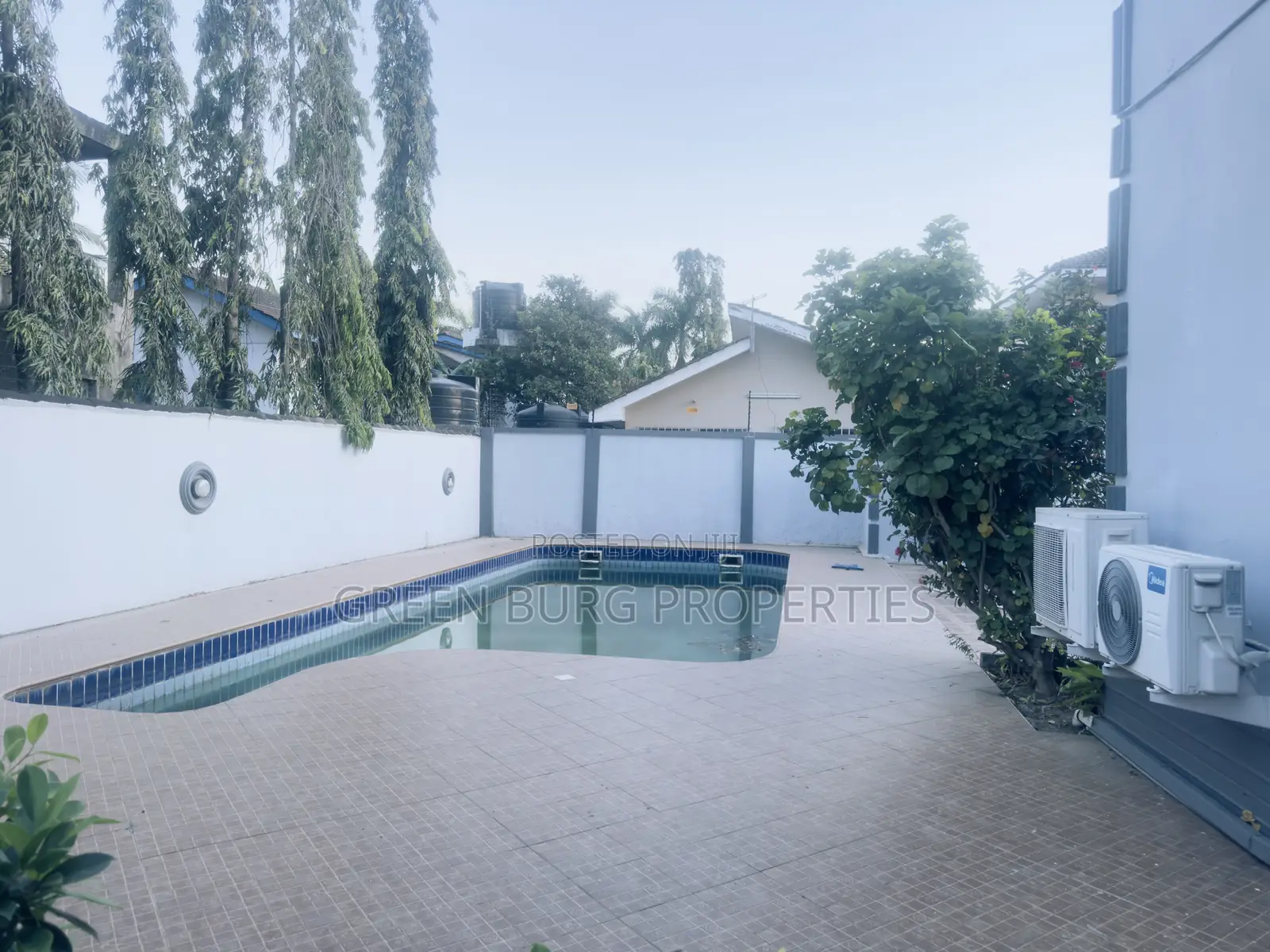 4bdrm House in East Legon for rent